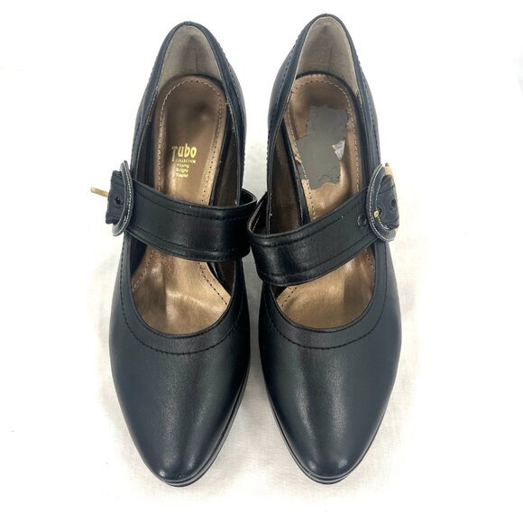 Elegant Black Heels with Gold Accent - Picture 7 of 10